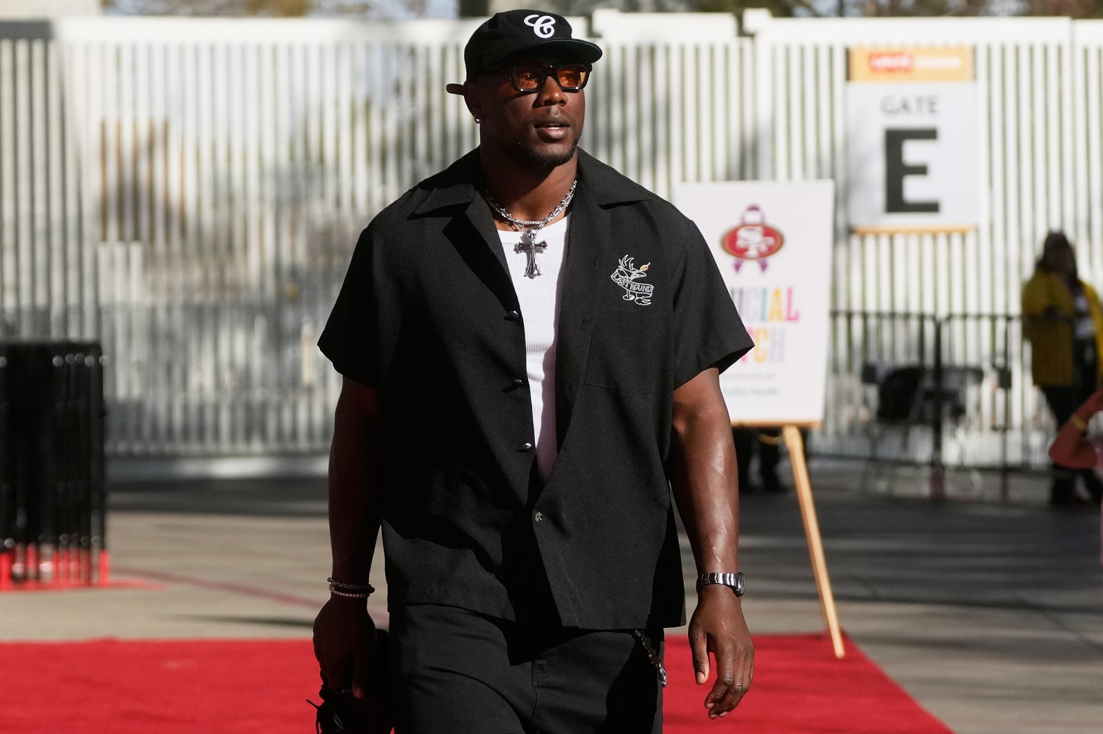 Four arrested, two charged in shooting of 49ers defensive lineman Keion White