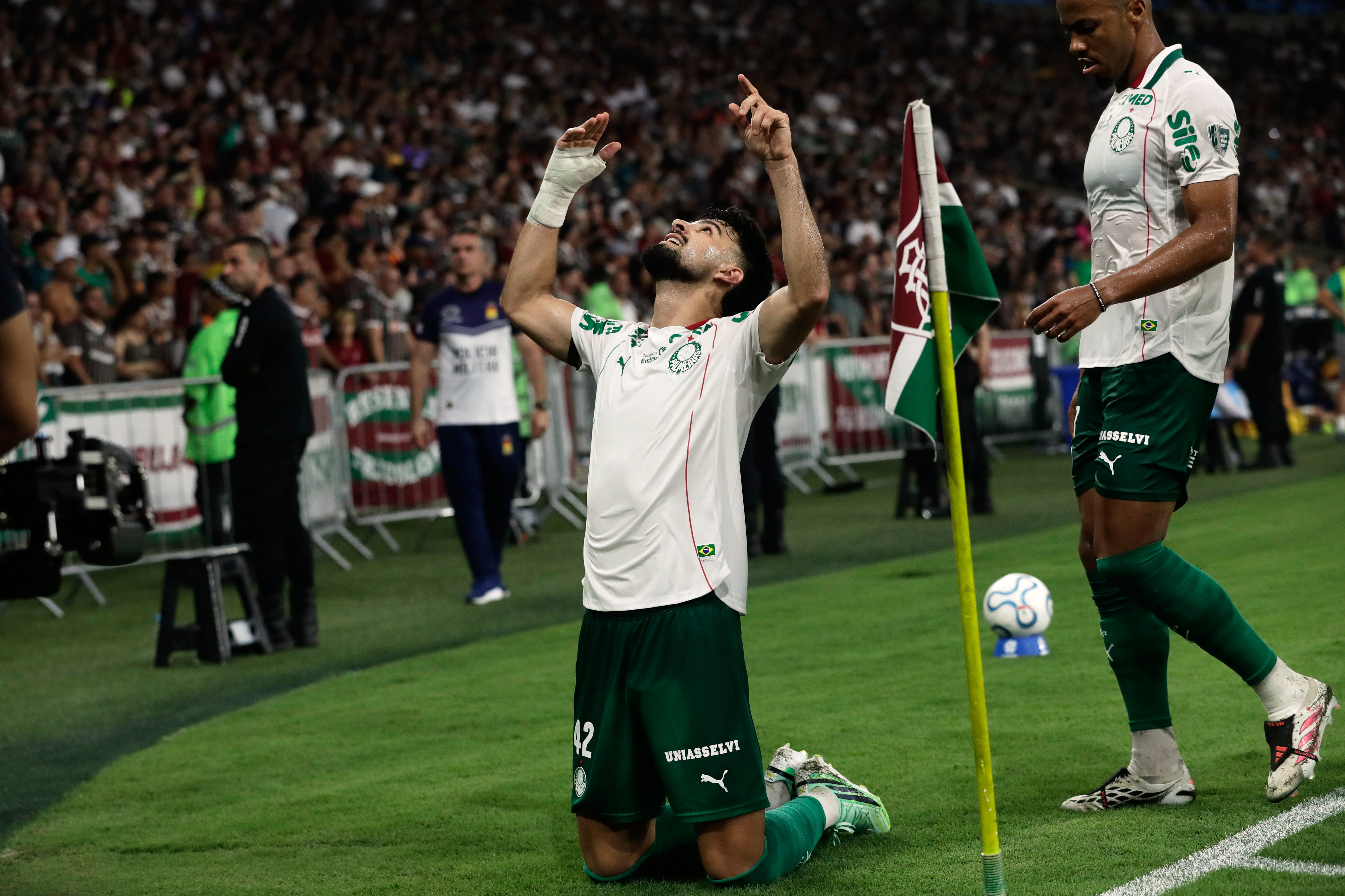 Palmeiras beat Fluminense 2-1 away in Copa Libertadores semifinal
