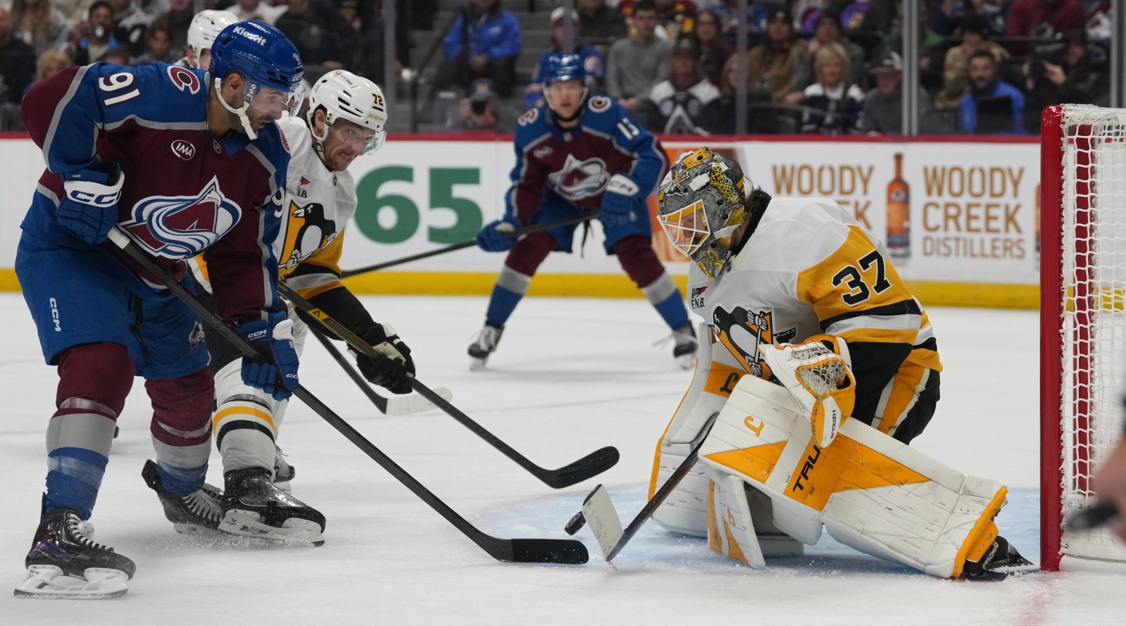 Avalanche rally past Penguins 5-2 with MacKinnon’s three assists and a goal