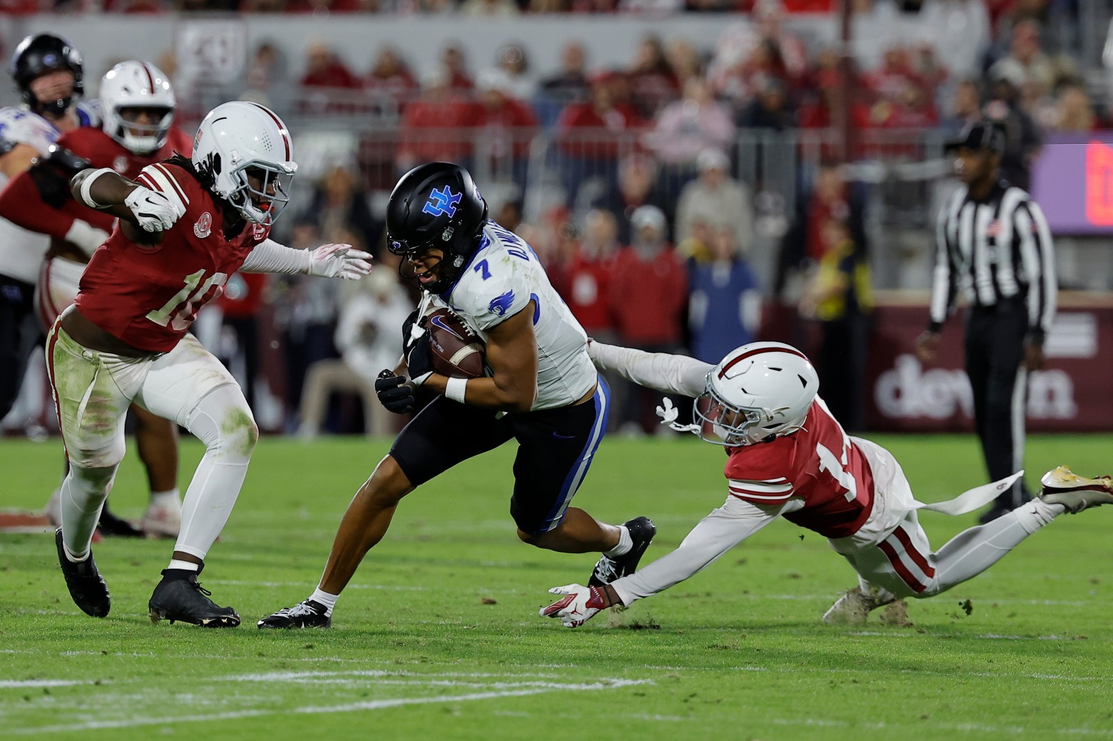 Kentucky rallies past Oklahoma to tie SEC lead