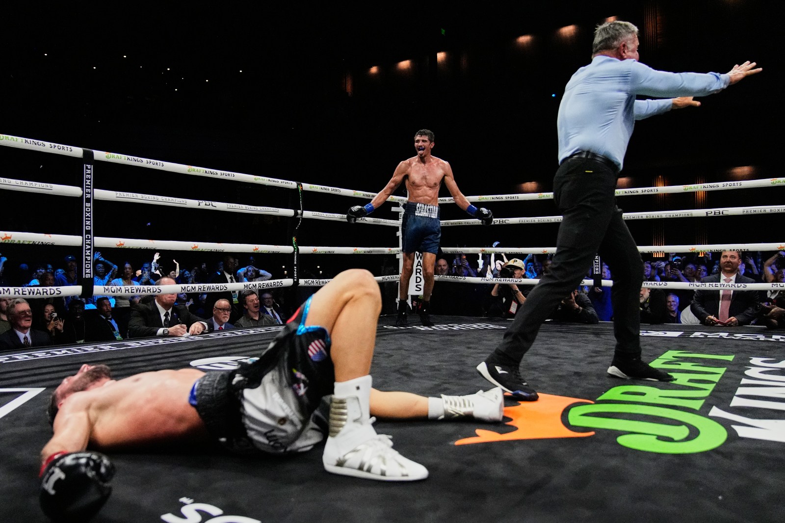 Sebastian Fundra KO’s Ermal Hadribeaj with final‑second left to retain WBC title